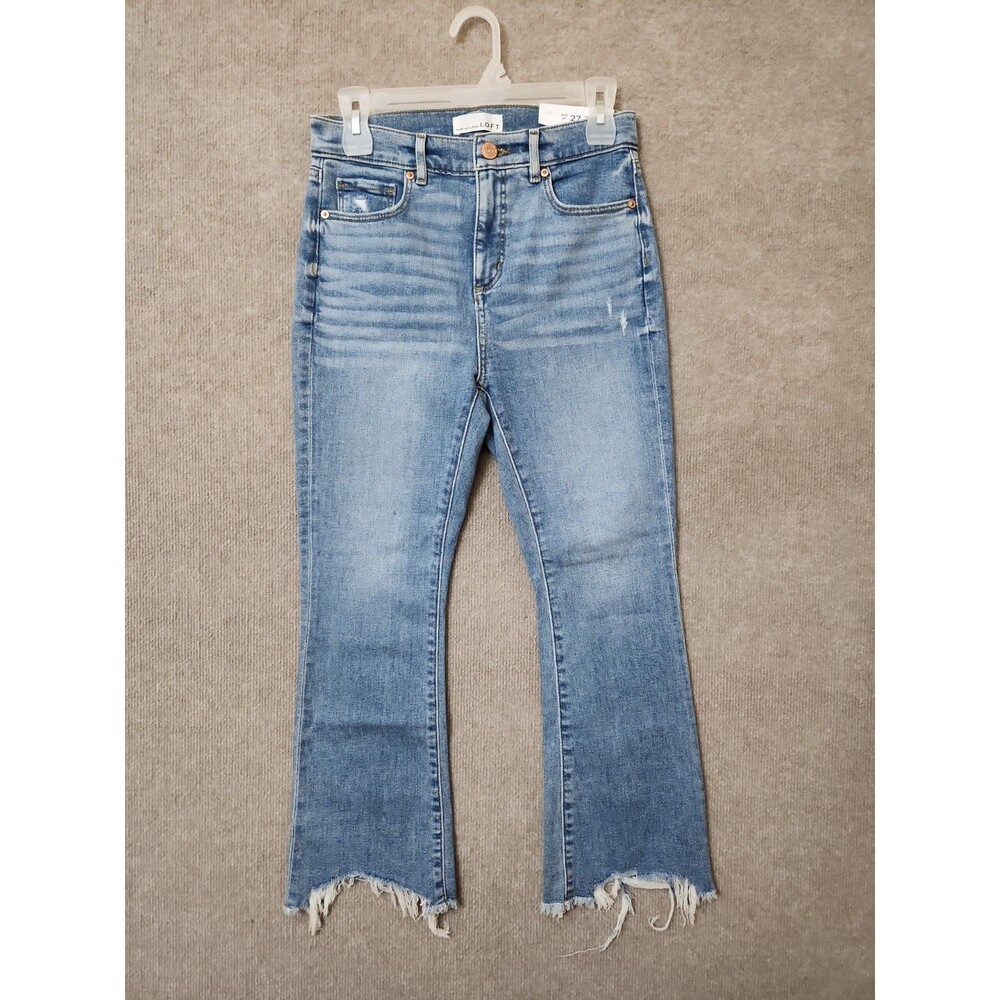Ann Taylor LOFT Flare Crop Jeans Womens 27 4 Petite Blue Raw Hem Distressed NEW